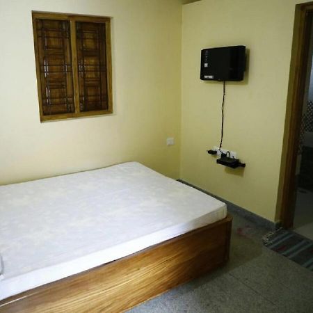 בובנשוואר Nest Guest House מראה חיצוני תמונה