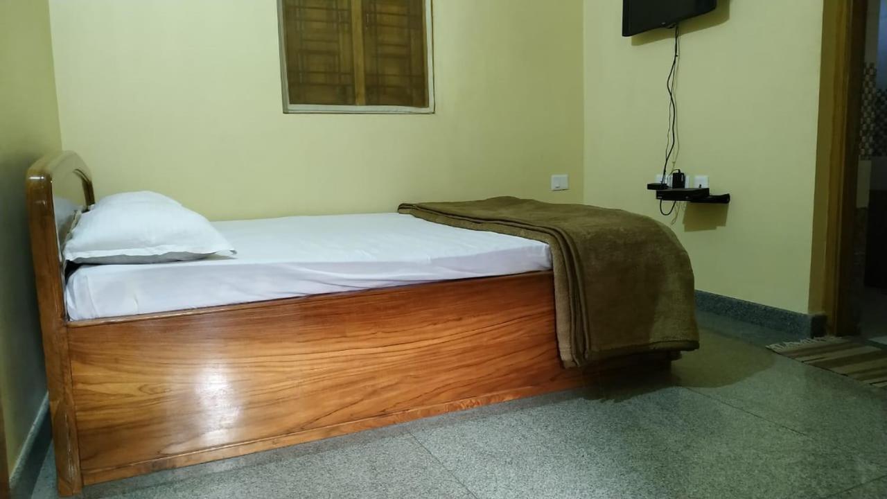 בובנשוואר Nest Guest House מראה חיצוני תמונה